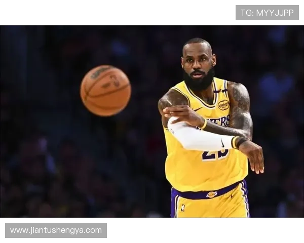 詹姆斯率湖人逆转取胜新赛季争冠格局再起波澜西部强队全面洗牌